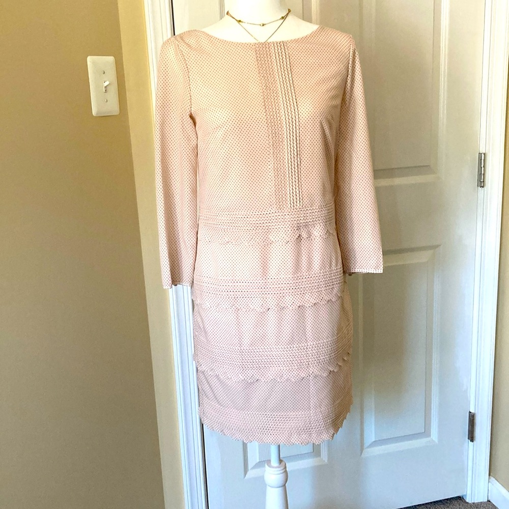 Beautiful lined Banana Republic midi dress with Mini polka dots and scallop edge